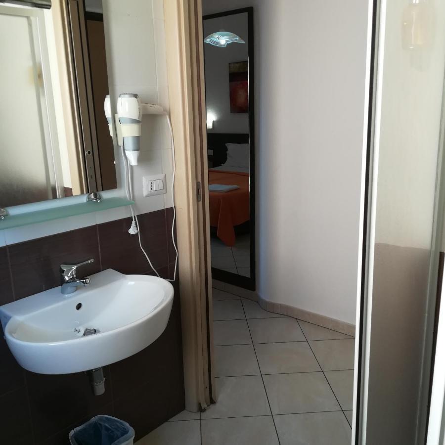 La Locanda Del Mare B&B La Caletta Luaran gambar